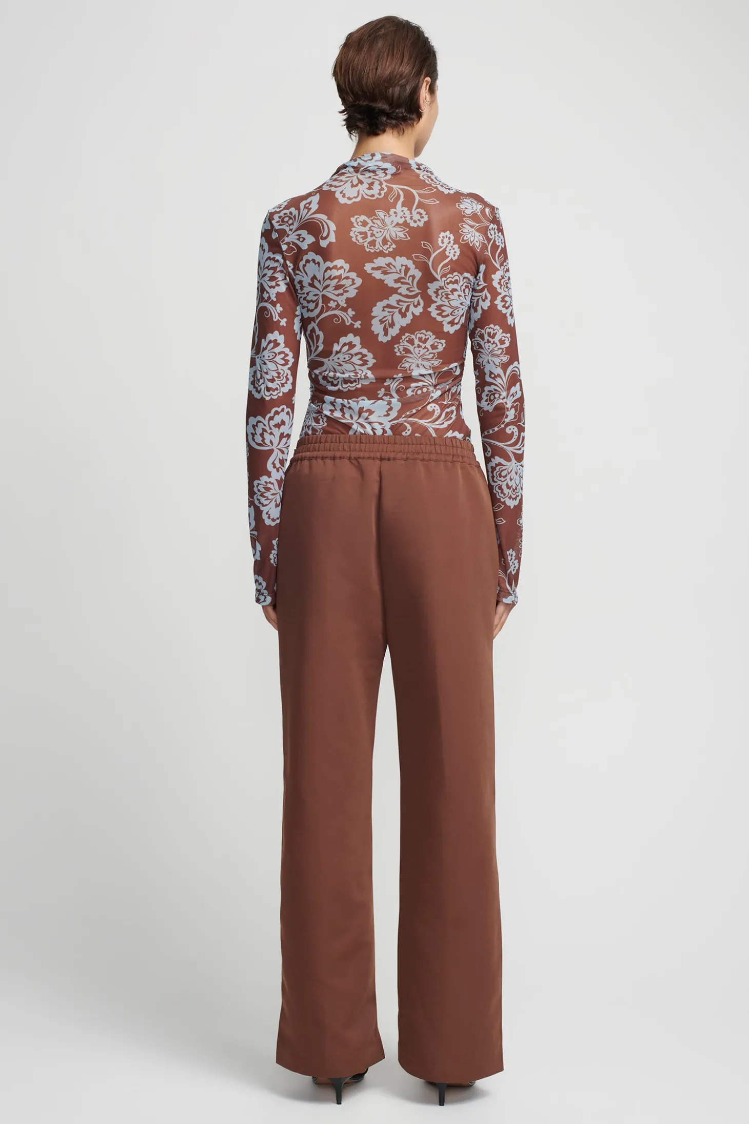 Aire Top Chocolate Blue Floral
