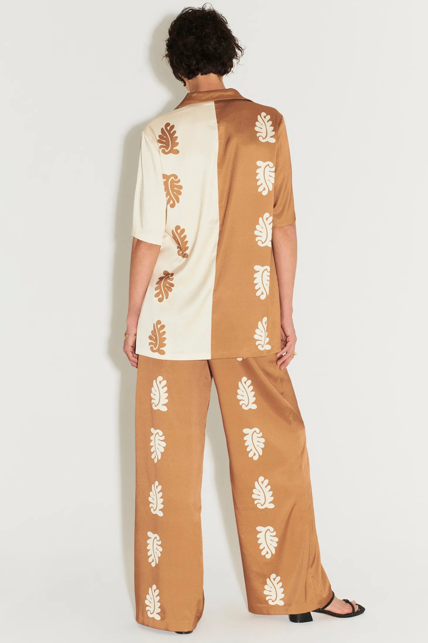 Carmine Relaxed Shirt Stencil Leaf