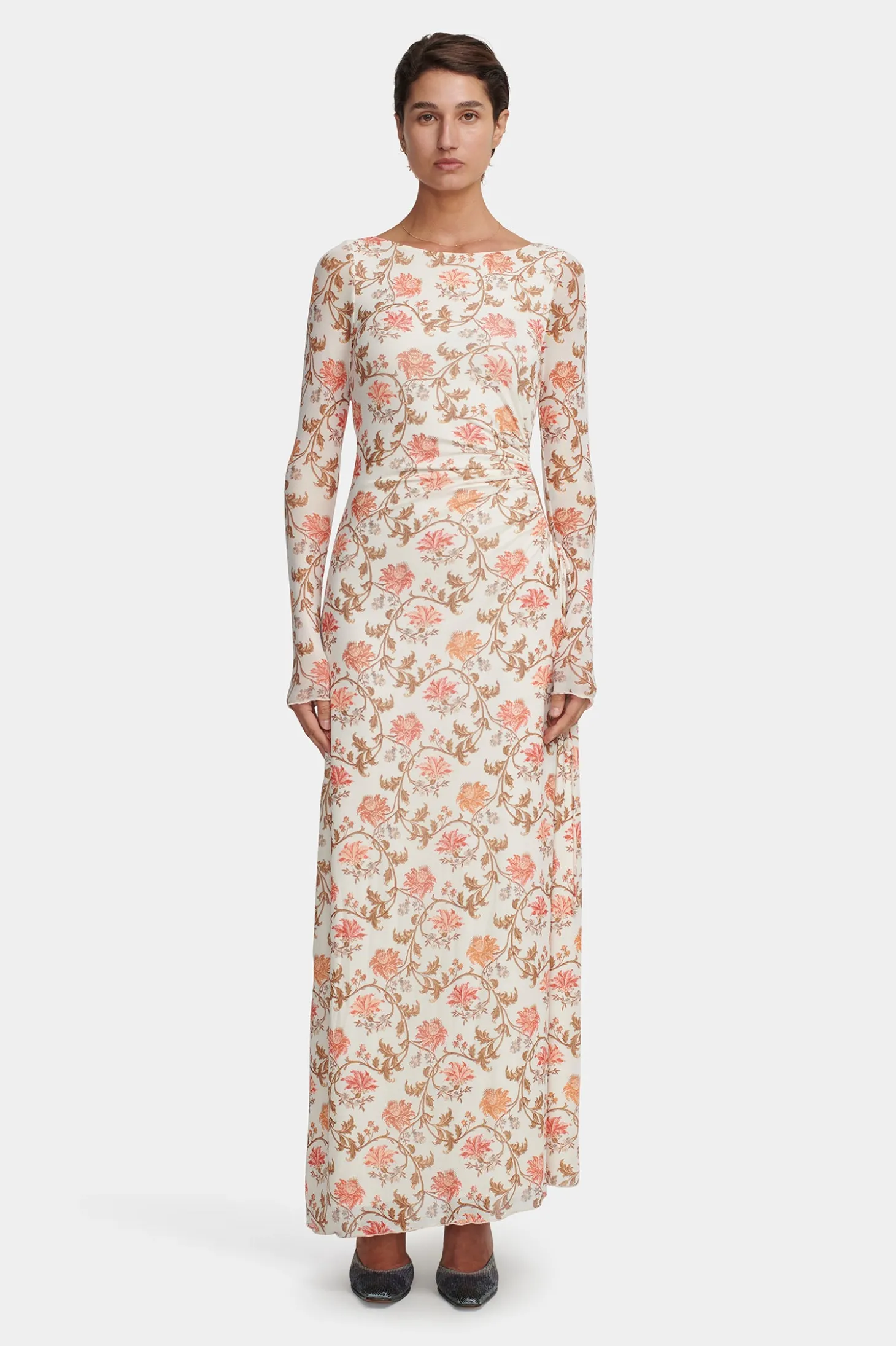Zee Dress Cream Wallpaper