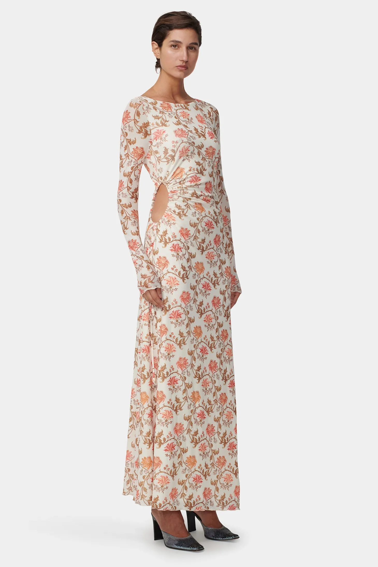 Zee Dress Cream Wallpaper